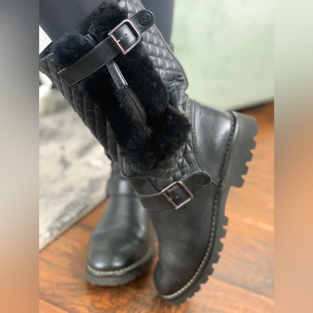 Chanel Shearling quilted biker boots